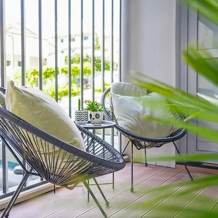 Apartman Smile, Near & Center, Free Parking, Balcony